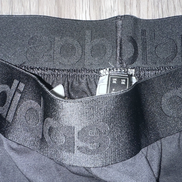 ADIDAS Trackpants - Picture 4 of 4